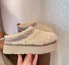 Pantofole da donna Tazz Braid stivali da neve con plateau mantengono stivali caldi in pelle di pecora stivali casual in peluche con sacchetto per la polvere in scatola Bellissimi regali