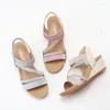 Klänningskor Fabrik Bulk Kvinnor kilhäl Sandal Roman Style Strapped Bohemian Ankel Wrap Outdoor Office Lady Summer Soft Leather