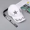 Siyah ve Beyaz Renk Bloğu Kişilik Beyzbol Kapağı Duck Ağız Şapkası Erkek ve Kadın Moda Hip Hop Ördek Dil Şapı