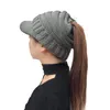 Cappello di lana da donna Inverno caldo berretti a coda di cavallo Cappelli lavorati a maglia Casa Moda adulto Hip-hop ciclismo Cappello a coda di cavallo Berretto con visiera