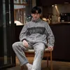 Mannen Nachtkleding Mannen Warm Flanel Herfst Winter Pyjama Rits Lange mouwen Broek Tweedelige Set Losse Pak pijama Masculino