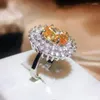 Cluster Rings 2023 Luxury Sparkling Yellow Zirconia Jewellery Light Full Diamond Ladies Ring Wedding Party Gift