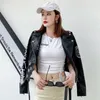 Skórzanie damskie 2023 Kurtka jesienna zima Faux Lady Black Pu Rivet Zipper Epaulet Print Motorcycle Biker Płaszcz żeński