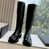 Últimas Botas de Mujer de Cuero al Aire Libre Martin Botas de Plataforma Antideslizantes de Moda Botas hasta la Rodilla Lavadas a Mano Otoño/Invierno Nuevo Viento Oscuro Cabeza Cuadrada Suela Gruesa Botas Chelsea