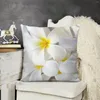 枕ホワイトプルメリアトロピカルフランギパニの花はリビングルームのためのソファカバーを投げますクリスマスのカスタム
