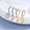 Nouveau 18K jaune blanc plaqué or complet Bling CZ lettre étiquette boucles d'oreilles cerceaux pour hommes femmes pour fête de mariage beau cadeau
