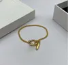 Modehalsbandsarmband örhängen för nya modekläder fulla diamantörhängen armband klassisk guld silver örhänge med presentförpackning
