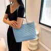 Baobao Donna 2023 Autunno/Inverno Moda Filo ricamato Catena Piccolo stile Grande capacità Borsa a tracolla Negozio Borsa a tracolla Vendita di liquidazione