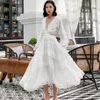 Casual Dresses EWQ 2021 Spring Summer European Design Vintage White Boho High Waist Empire Lace Dress Luxury Backless Ladies3283