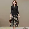 Grundläggande avslappnade klänningar Kvinnors modeklänning 2023 Spring Autumn New Floral Suit Coat Midi kjol Tvådel koreanska eleganta formella tillfällen klänningar yq231030