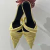 Quasten Spitze Zehen Hausschuhe Frauen Kitten Heel Geschlossene Zehe Frauen Mode Designer Hausschuhe