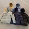 Göğüs Cep Rozeti Erkek Aşağı Ceket Moda Tasarımcı Taşlar Adası Puffer Ceket Kış Kapşonlu Ceketler Çıkarılabilir Şapka Sıcak Ceket M2