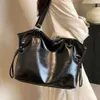 Shoulder Bags Bags Luxury Designer Handbag Women's 2023 Autumn New Popular Soft Leather Shoulder Bag Large Capacity Retro Handbagstylishyslbags