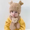 Cuscini 6M 5Y Bambino neonato Bambino Neonate Ragazzi Cappello caldo Simpatico orso Stampa Peluche Gatti Sciarpa Abiti morbidi 231030