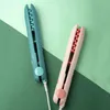 Curling Irons Sonofly Mini Hair Curling Iron Hair Fluffy 3D Grid Curler Skurs Portable Wysokiej jakości ceramiczne narzędzia do stylizacji kukurydzy TY-219 231030