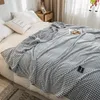 Couverture J à carreaux pour lits, en molleton de corail, de couleur grise, couvre-lit en flanelle, doux et chaud, 231030