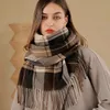 Bufandas Moda Plaid Borlas Pashmina Bufanda de cachemira suave para mujeres Chales Elegante Invierno Warmer Wraps Ladies Long 18052cm 231027