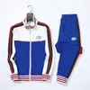 Tute da uomo Top + pantaloni sportivi Abito nero da uomo Felpe con cappuccio e pantaloni Fashion design Abbigliamento Tute da jogging blu pullover Felpe firmate taglie forti Tuta con zip