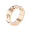 Bague de créateur de mode Light Luxury Classic 4mm 5mm 6mm 7mm Bague d'amour en acier titane Mode Diamant Bague en or rose et en argent Cadeaux de la Saint-Valentin Livré dans des boîtes de Noël