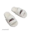 New Balencaiiga Slipper Sandal Paris Plush Furry Wearing Sandals Autumn Winter Women b Family Letter Embroidery Flat Bottomed One Shearling Line Home Anti-skid JMKA