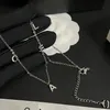 Collana di marca di design boutique Collana lunga di lettera placcata in argento di alta qualità Accessori di gioielli di lusso classici Design per le donne Collane regalo di amore romantico