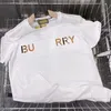 Tasarımcı Lüks Erkekler T-Shirt Yaz Günlük Kısa Kollu Tshirt T Shirt Yüksek Kaliteli Tees Üstleri Erkek Kadınlar için 3d Harfler Monogrammed T-Shirts Gömlekler Asya Boyutu M-5XL