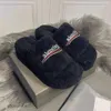 Suola Piedi 2023 Balencaiiga Casa b Sandalo Spesso Agnello Shearling Outwear Furry Nuova Famiglia Sandali Lettera Pelliccia Capelli Pantofola Cotone Femminile UZL1