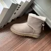 Botas de diseñador de moda clásicas Australia Zapatillas Tasman Tazz Mujeres Botines de cinta de seda Chica Bota de nieve Tobillo Corto Arco Piel Negro Castaño Rosa Zapatos con pajarita