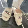 Novas Sandálias Usam Lã Sola Plana Balencaiiga Chinelo Shearling Grosso no Verão Sandália de Pele de Carneiro Integrada Mulheres de Fundo Casual Flip Furry Flops WR44