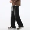 Workowate męskie dżinsy mody Patchwork Hip Hop High Street szeroka noga Retro Umyjne spodnie dżinsowe jesienne modne streetwear