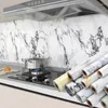 Wallpapers 5m cozinha adesivos de parede mármore auto adesivo papel de parede diy à prova de calor à prova d 'água contato contínuo wallcovering decoração de casa