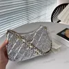 23k Hobo Bolsa de axila Bolso de hombro con lentejuelas para mujer 23 cm Diamante a cuadros Hardware dorado Hebilla metálica Tote de lujo Matelasse Cadena Bolsos cruzados Diseñador Maquillaje Sacoche