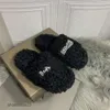 Female New b Outerwear Furry Shoes Home Sandals Sandal Slipper Wearing 2023 Shearling Trendy Balencaiiga Autumn Winter Family Cotton Plush Lamb Hair UIFA