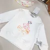 Nuevos chándales para bebés, conjunto de otoño para niños, talla 66-100, suéter de cuello redondo con logo impreso y pantalones deportivos, incluye sombreros, 25 de octubre