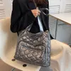 숄더백 금 도금 여성 크로스 바디 가방 나일론 겨울 탑 포켓 워터 푸시 패션 캐주얼 따뜻한 Soulder 가방 디자이너 Bagcatlin_fashion_bags
