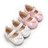 Premiers marcheurs printemps et automne 0-1 an bébé fille arc mignon princesse enfant en bas âge chaussures petit PU