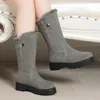 Bottes d'hiver légères pour femmes, en peluche épaisse, antidérapantes, résistantes au froid, semelle épaisse, chaussures chaudes en coton pour femmes, nouvelle collection