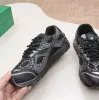 Bana sneaker designer löpare casual skor kvinnor män lyx läder tränare läder mesh nylon tyg sneakers skor