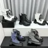 Läderplattform Boot Women Designer Combat Martin Tjock häl