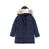 Puffer Designer Canadian Goose Версия средней длины Puffer Down Женская куртка Пуховые парки Зимние толстые теплые пальто Женские ветрозащитные уличные одежды84