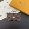 Mycket bra ny lyxdesigner Keychain Fashion Womens mini plånbok högkvalitativ äkta läder män myntväska färg plånböcker innehavare v