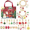 Set di scatole cieche per calendario dell'Avvento con conto alla rovescia di 24 giorni Set di braccialetti con ciondoli natalizi Ornamenti creativi per regali di Natale per bambini fai-da-te