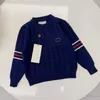 2023Childrens Pure Cotton okrągła bluza na szyi jesień chłopcy i dziewczęta luźne cienki sweter mody dzieci z kapturem z kapturem z kapturem 90-140 cm Q12