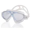 نظارات واقية من نظارات السباحة البالغة من نوعها من نظارات السباحة البالغة.