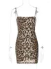 Vestidos casuais mozision espaguete cinta leopardo impressão mini vestido para mulheres moda sem mangas backless skinny night club festa sexy