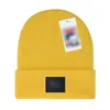 Stilista MONCLiR 2023 autunno e inverno nuovo cappello di lana lavorato a maglia cappello lavorato a maglia di lusso sito ufficiale versione 1: 1 berretto artigianale 9 colori 059