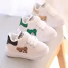 Sneakers 21 30 Size Children s anti slip slitage resistenta casual skor barn vita flickor pojkar mjuk sulad promenad 231129