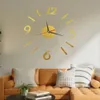 Wandklokken 3D Lichtgevende DIY Acryl Spiegel Stickers voor Home Decor Woonkamer Quartz Naald Zelfklevende Opknoping Horloge 231030