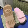 Sandalias de plataforma Zapatillas de diseñador Diapositivas de lujo Zapatos casuales para el hogar Tamaño de mujer TOPDESIGNERS122