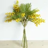 Decoratieve bloemen herfst kunstmatige mimosa bloemtak tropische palmbladeren valse gele meeldraden zijde acacia nep plant decor